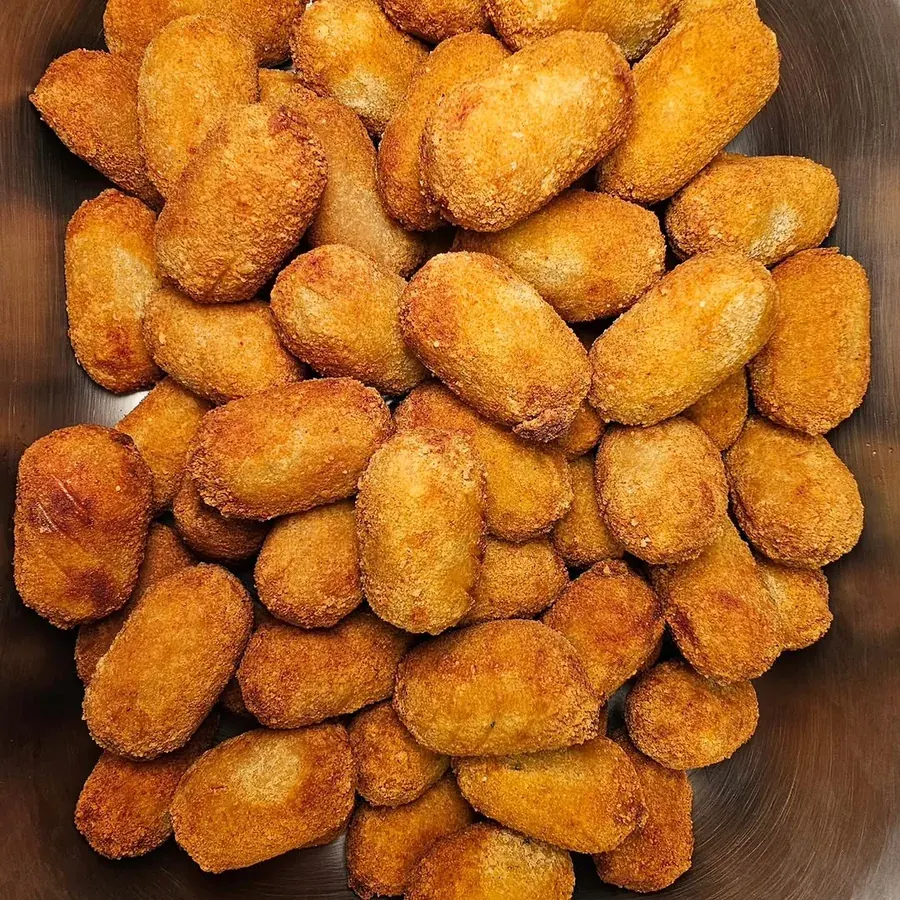 Dadinhos de tapioca dourados